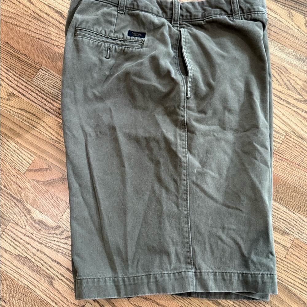 Van Heusen Men's olive green Flat Front Shorts Sz 36 - Picture 4 of 5